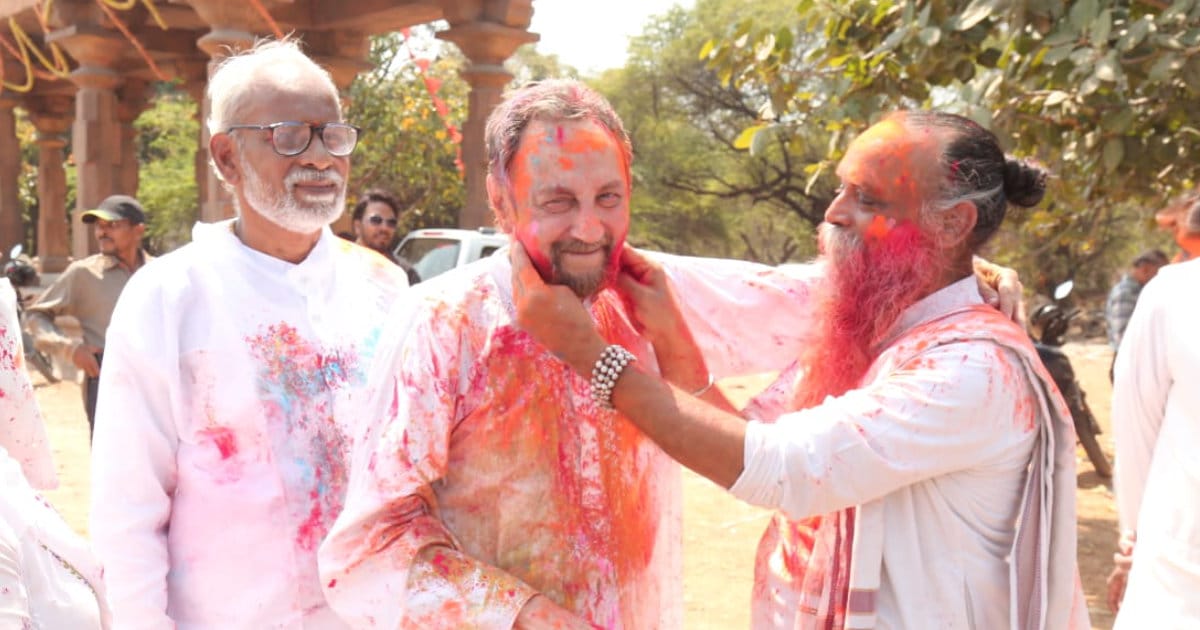 Nawab raunaq yar khan blog holi 20260304